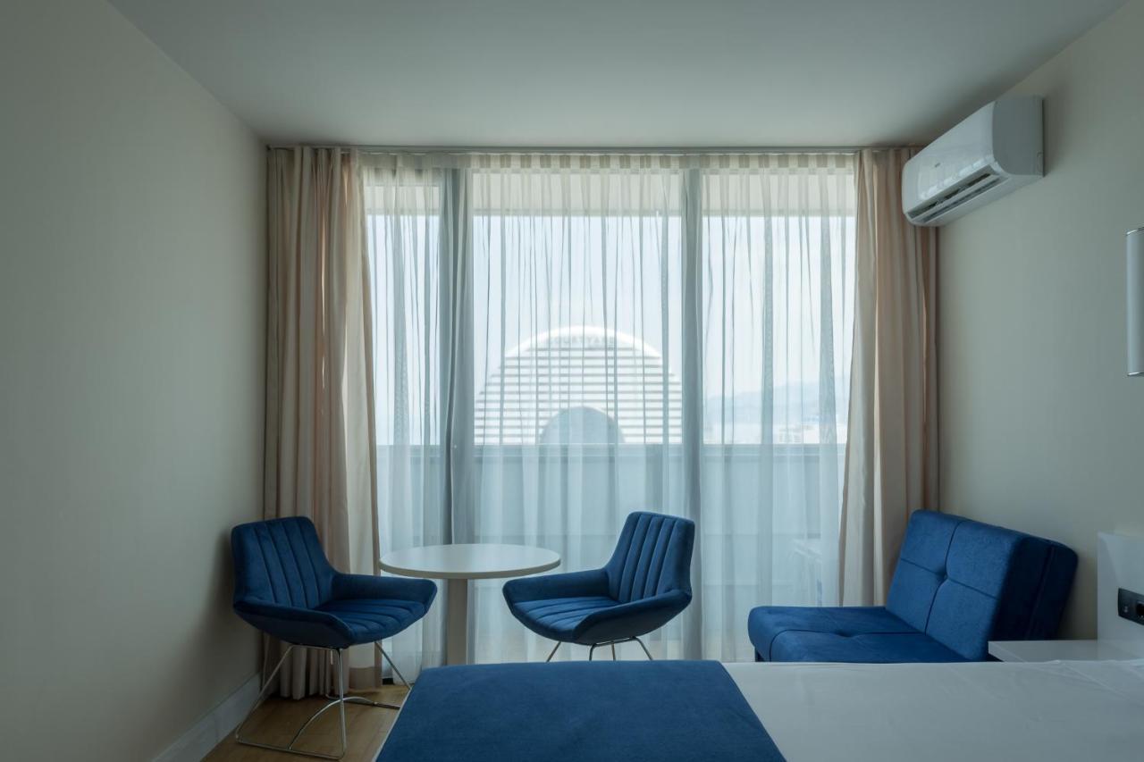 באטומי Orbi City Hotel Official מראה חיצוני תמונה