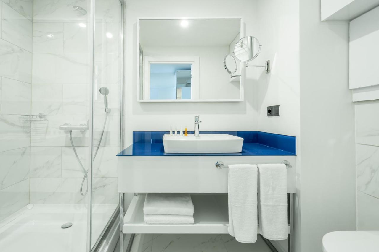 באטומי Orbi City Hotel Official מראה חיצוני תמונה